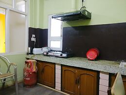 Sun Apartment & Guest House