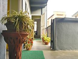 Sun Apartment & Guest House