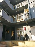 Sun Apartment & Guest House