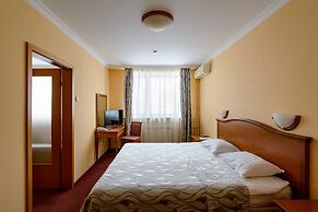 AZIMUT Hotel Mirniy