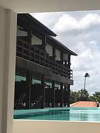 Rox by Essenza Hotel