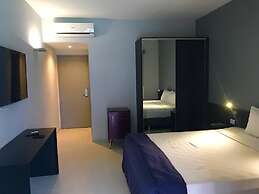 Rox by Essenza Hotel