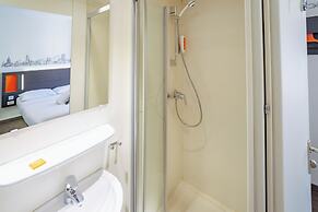 easyHotel Zürich City Limmatplatz