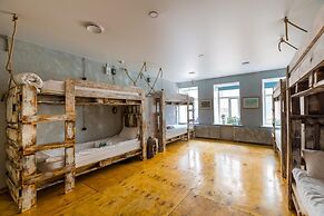 Moomidol Hostel