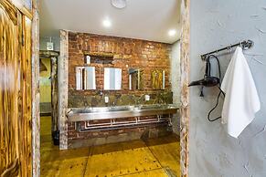 Moomidol Hostel