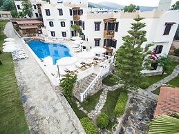 Mira Suites