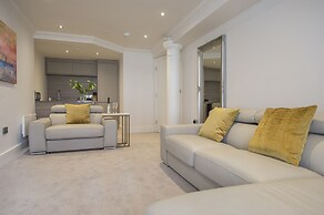 Chocolets - The Lion Suite