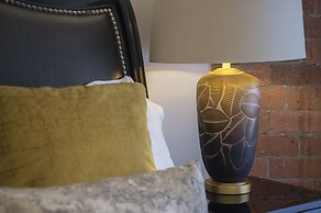 Chocolets - The Lion Suite