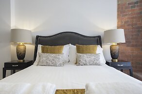 Chocolets - The Lion Suite