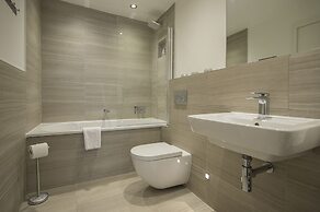 Chocolets - The Lion Suite