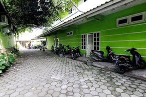 Hotel Popi Pondok Pisang