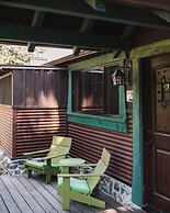 Highland Haven Creekside Inn