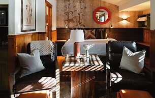 Highland Haven Creekside Inn