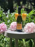 Highland Haven Creekside Inn