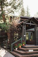 Highland Haven Creekside Inn