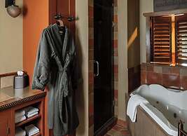 Highland Haven Creekside Inn