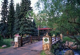 Highland Haven Creekside Inn