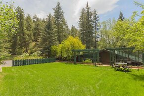 Highland Haven Creekside Inn