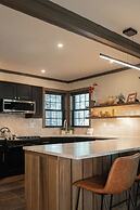 Highland Haven Creekside Inn