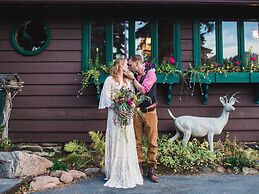 Highland Haven Creekside Inn