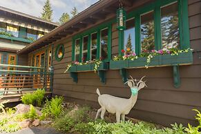 Highland Haven Creekside Inn