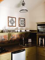 Highland Haven Creekside Inn