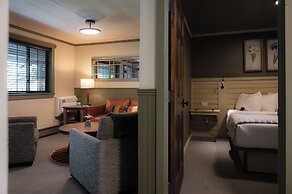 Highland Haven Creekside Inn