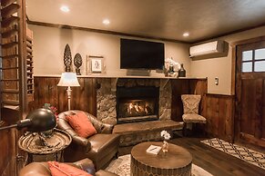 Highland Haven Creekside Inn