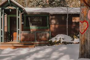 Highland Haven Creekside Inn