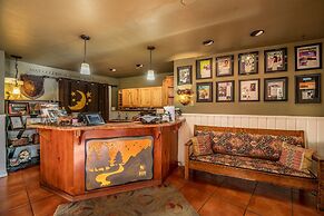 Highland Haven Creekside Inn