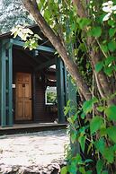 Highland Haven Creekside Inn