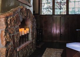 Highland Haven Creekside Inn