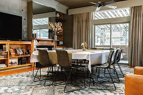 Highland Haven Creekside Inn