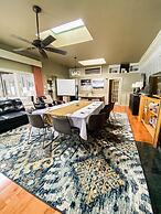 Highland Haven Creekside Inn