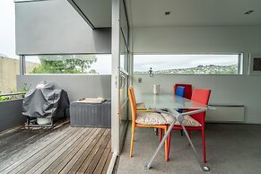 The Hutch - Top Spot