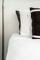 The Hutch - Top Spot