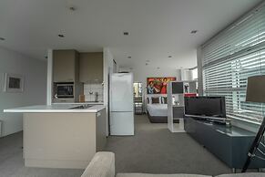 The Hutch - Top Spot