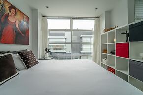 The Hutch - Top Spot