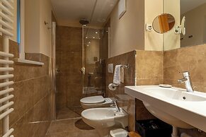 Bemelmans Post Hotel