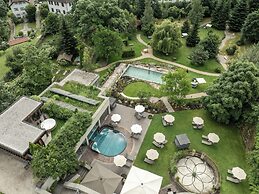 Bemelmans Post Hotel
