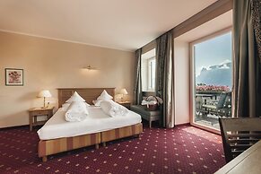 Bemelmans Post Hotel