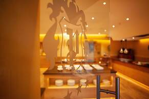 Bemelmans Post Hotel