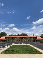 The Greens Hotel - Stockton Blvd