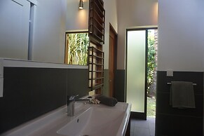 Vanuatu Uncharted Sport Fishing Lounge