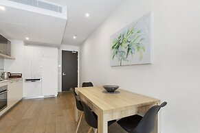 Sandy Hill Apartments by Ready Set Host