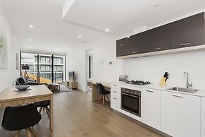 Sandy Hill Apartments by Ready Set Host