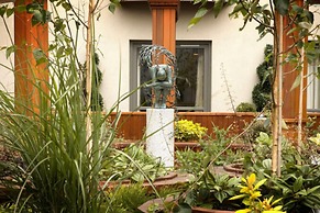 Westport Plaza Hotel