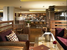 Westport Plaza Hotel