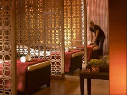 Westport Plaza Hotel