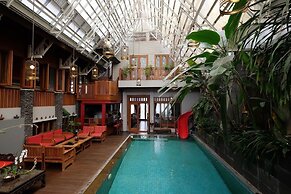 Rumah Stroberi Organic Farm and Lodge